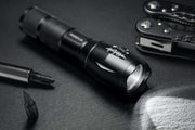 Hyundai Verlichting – Oplaadbare zaklamp met USB – Met reiskoffer en batterijen