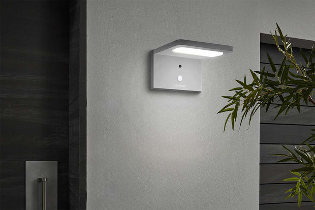 Hyundai Verlichting – Moderne hoek wandlamp op zonne-energie – Zilver
