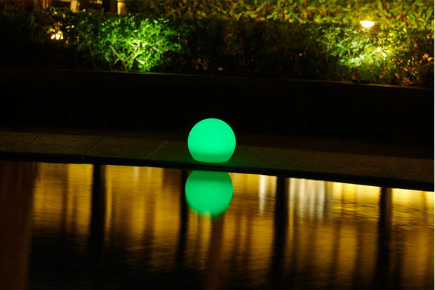 Hyundai Verlichting – LED Lichtbol met RGB op zonne-energie – 20 cm – Met USB kabel