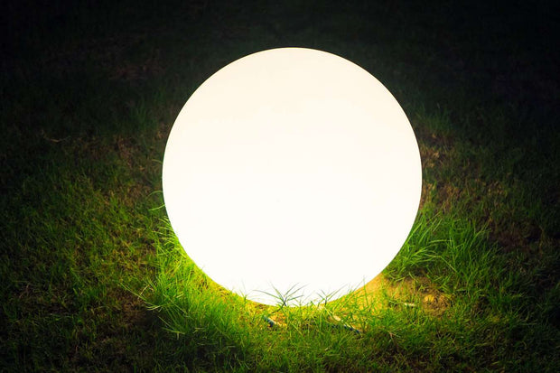 Hyundai Verlichting – LED Lichtbol met RGB op zonne-energie – 20 cm – Met USB kabel